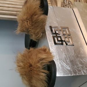 Size 9, Steve Madden, brown faux fur, slides